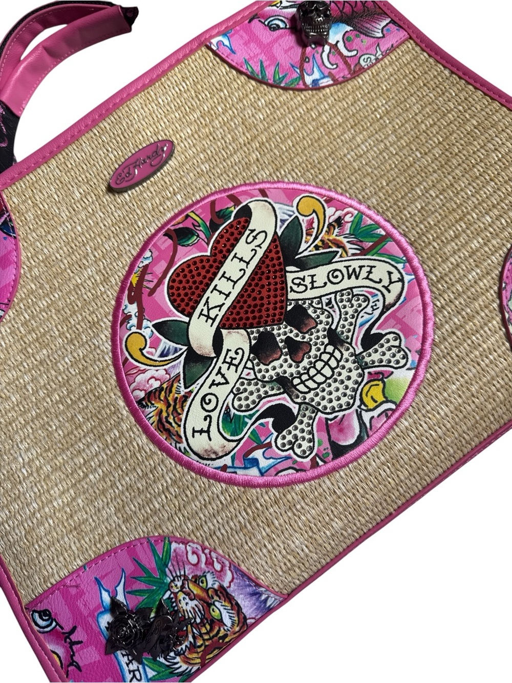 The Ed Hardy “Love Kills Slowly” Pink Straw Tote with Floral & Skull Graphic - Picture 3 of 12
